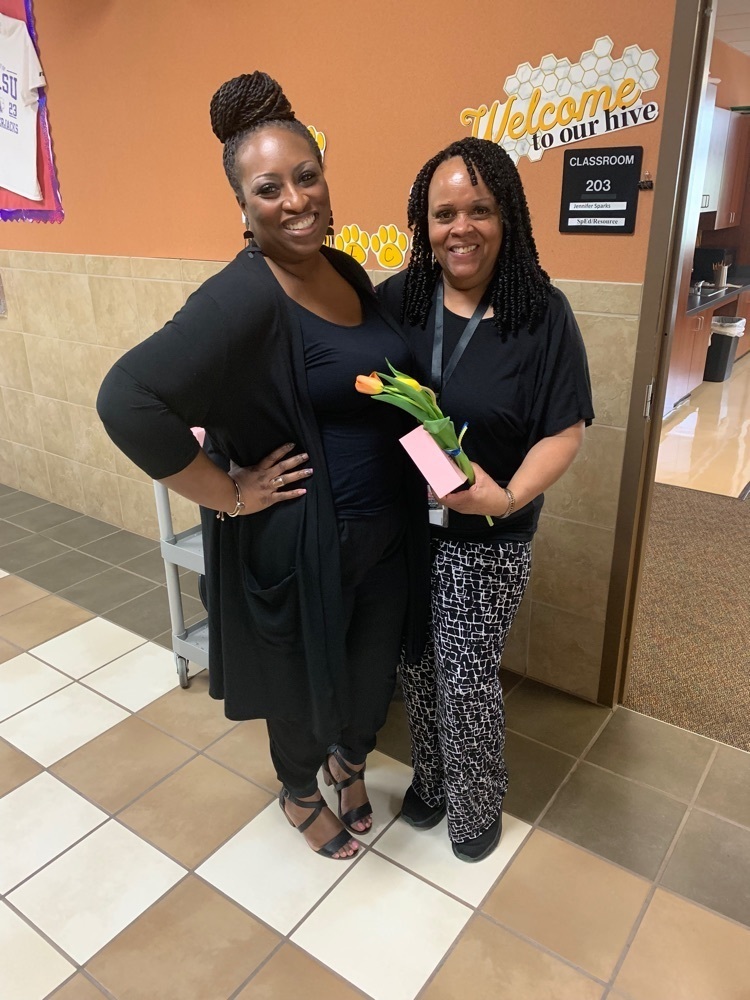 principal and para on paraprofessionals day