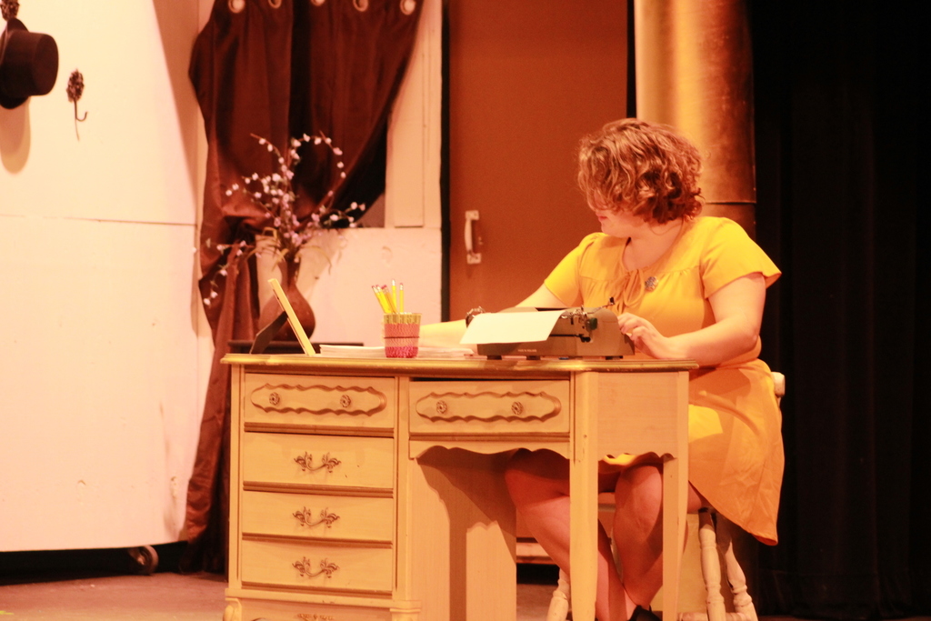 ELLSWORTH HIGH SCHOOL PRESENTS THE SPRING PLAY…