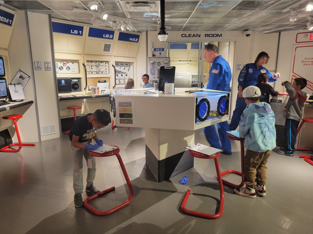 Forward to the Moon Camp 🚀 Las Cruces Public Schools  The Challenger Learning Center of Las Cruces offered 6-day camps during the 2022-23 school year.   As always, we had an excellent crew to work with. Plans are now being made for summer camps. Stay tuned for details. #NM #LasCruces #Science Challenger Learning Center of Las Cruces