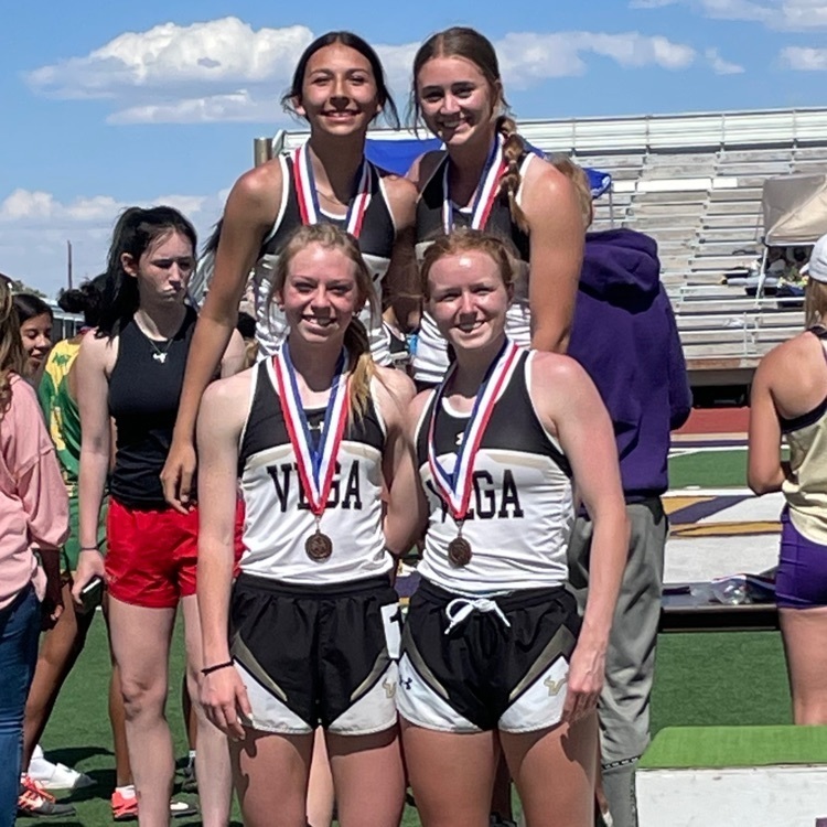 4x100