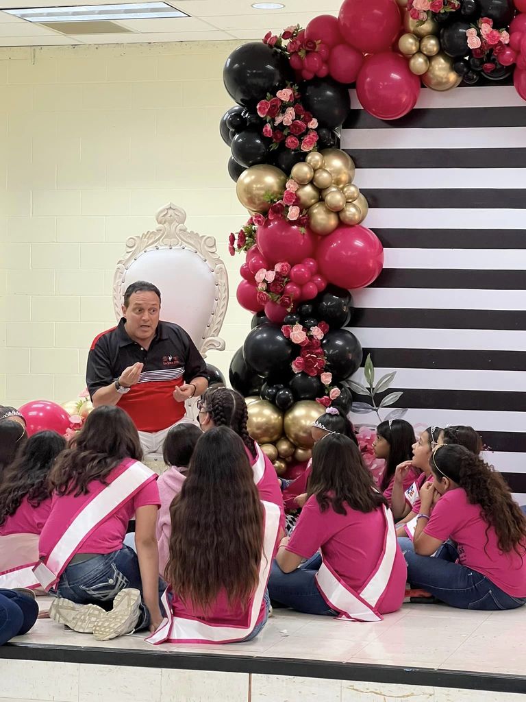 Exciting morning at La Joya ISD!! Our new Interim Superintendent of Schools Mr. Beto Gonzalez along with our Board of Trustees President Alejandro “Alex” Cantu and Board Member Esmeralda Solis got to visit the lovely community of Sam Fordyce Elementary in Sullivan City, where their Cycle 10 ACE program conducted a fantastic Girls Empowerment Conference.  Mr. Gonzalez surprised our Girls Empowerment Conference attendees with a visit and some words of affirmation, and he was easily able to urge them to believe in themselves, value their strengths, and captivate their self-worth.  These subtle details make a tremendous difference to our students. Congratulation to Sam Fordyce Elementary and the Cycle 10 Ace Program for hosting such a motivational event! Together, we are transforming lives and setting La Joya ISD students up for success.