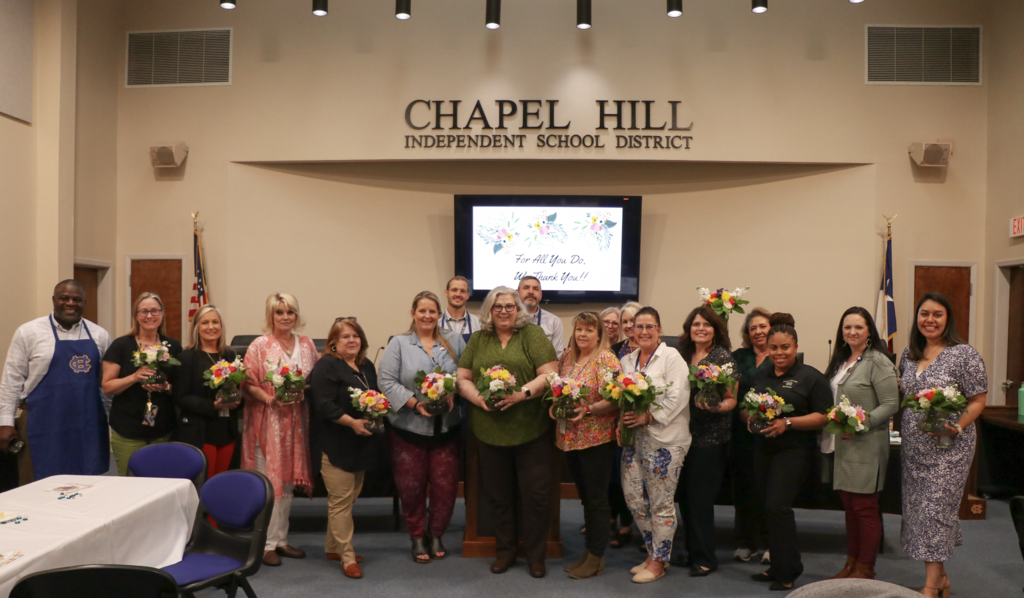 Happy Administrative Professionals Day 📚👨🏫👩💼 Today we celebrated our dedicated professionals who help make our schools thrive!