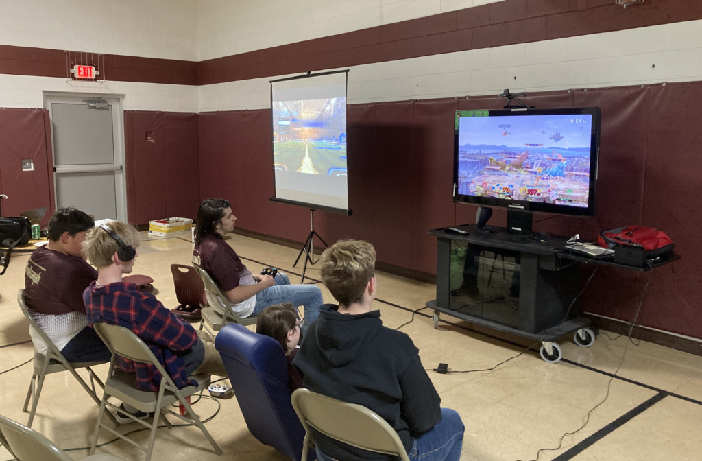 Eustis/Elwood scrimmage games in the game called Smash Ultimate