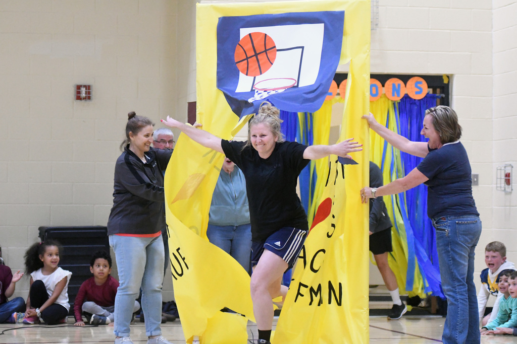 Benton Hoops
