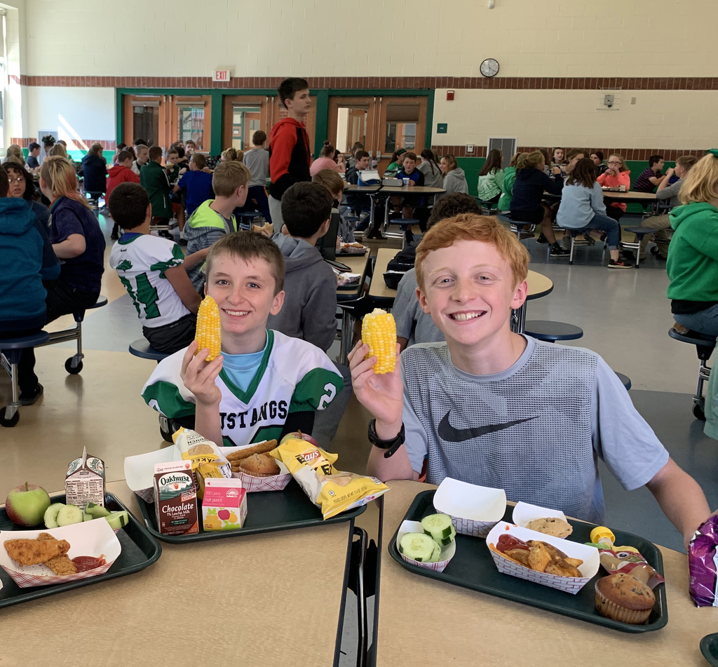 Maine Harvest Day at MMS! Students at MMS enjoyed Maine blueberry muffins, McCain’s potato wedges, Harris Farm’s corn on the cob, Giles Farm apples, and Oakhurst milk choices today at lunch. Special thanks to our wonderful kitchen staff for this delicious meal!