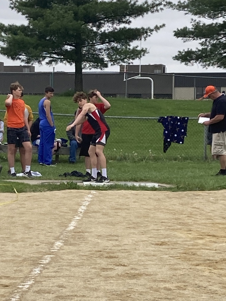 Ryan H in the Shotput