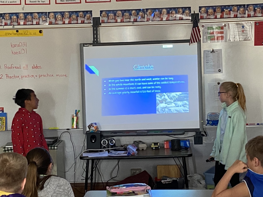 Fourth grade students created a slide presentation with facts of one of the states and presented it to their class.  Great job!