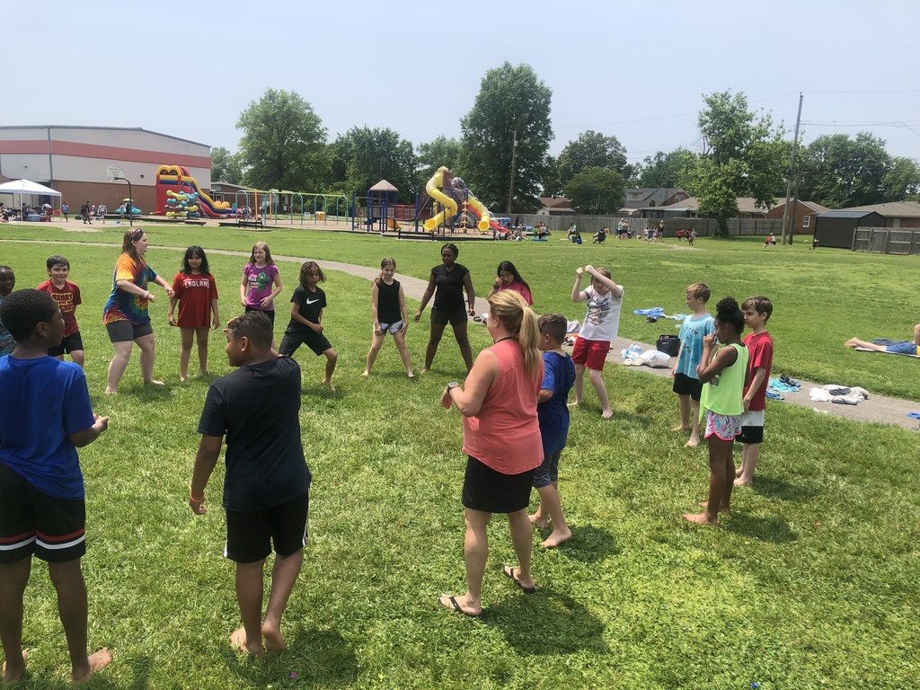 kids playing in a circle