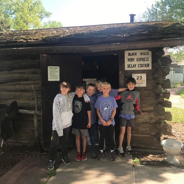 kids in a log. Avon