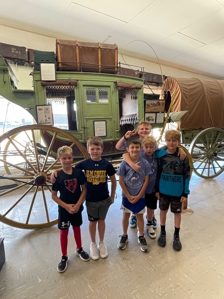 kids in a museum