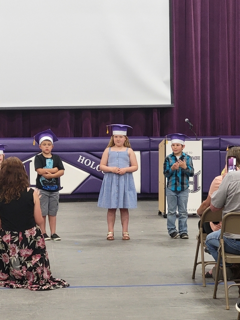 kindergarten students