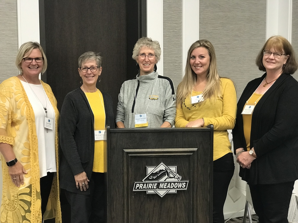 MP teachers present “Financial Literacy Through Children’s Literature” @ Iowa Council for the Social Studies Conference in Altoona today. #mphawks #ICSS2019 @ISUExtension