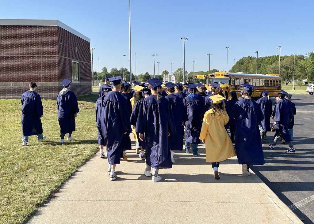 FHS Grad Walk