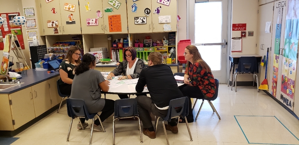 kindergarten meeting