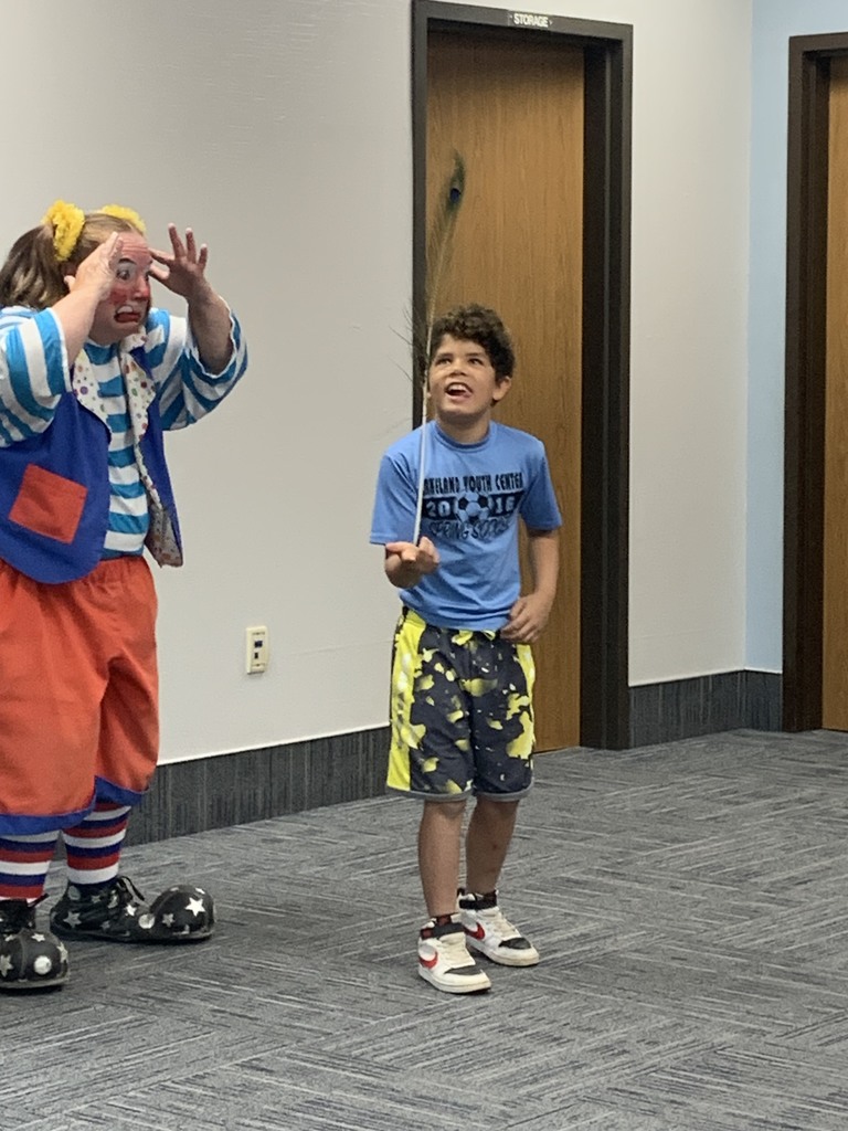 Skeeter circus