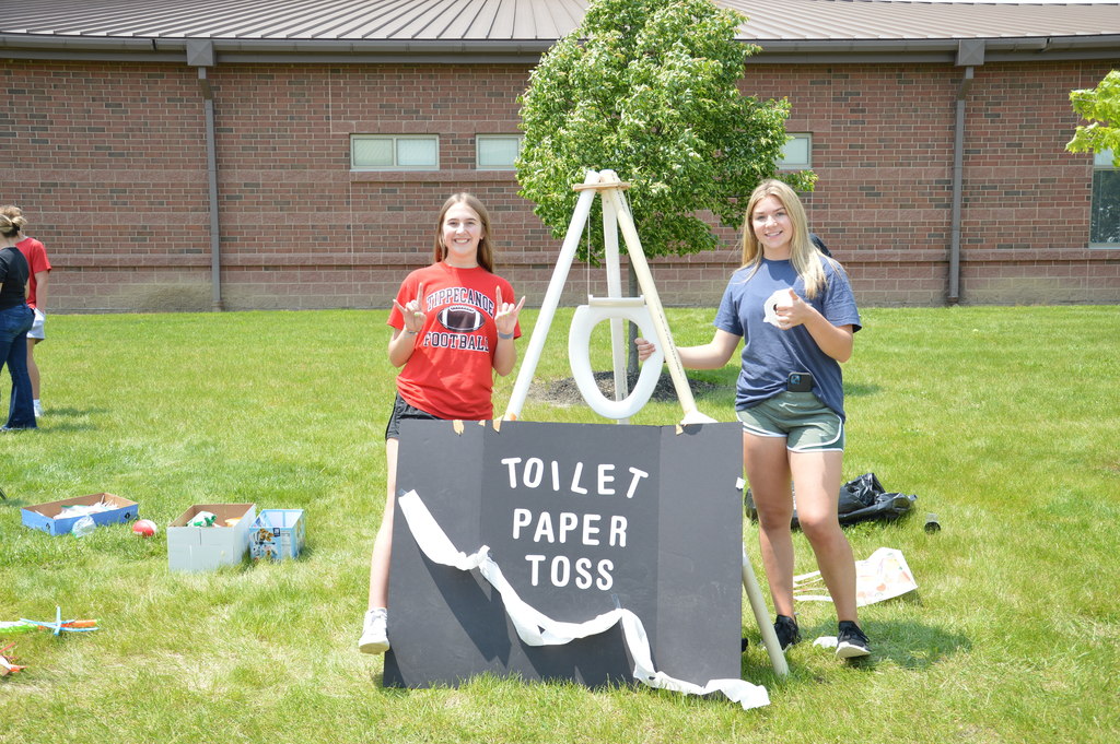 THS students man a game at Jamboree.