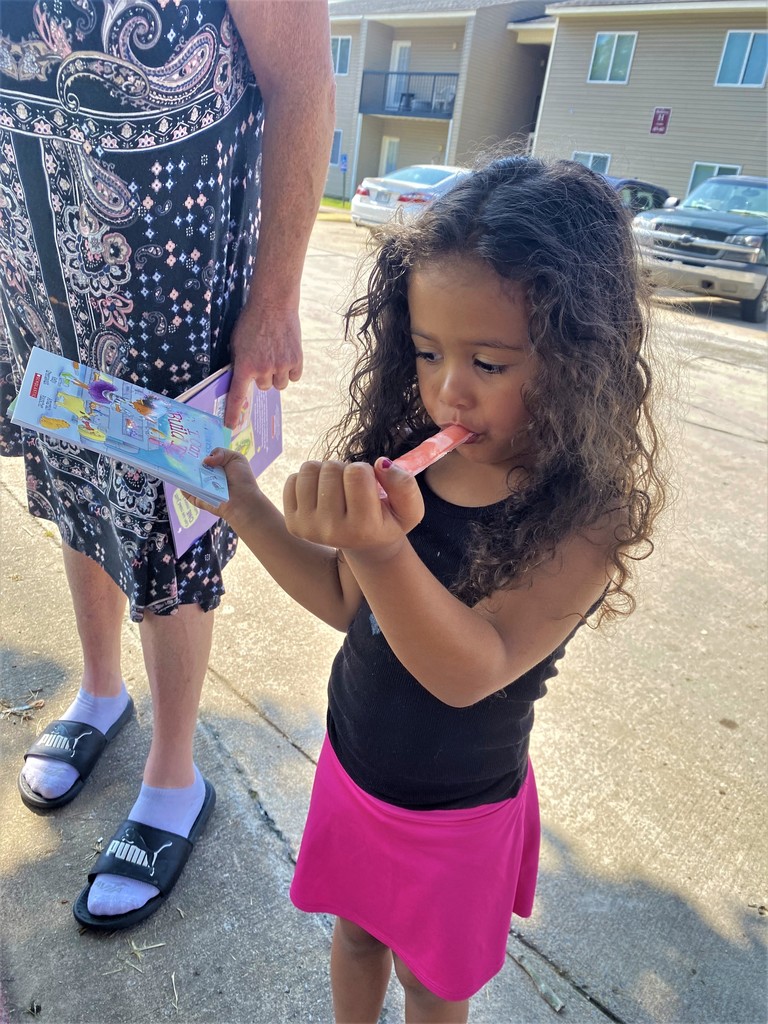 Pop-Up Reading & Popsicles 