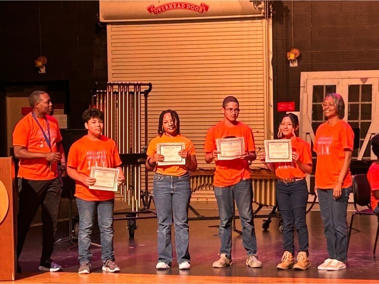 The Falcon community was recently treated to a Summer Band JAM (Joining all Musicians) performance! The performers included junior high, STEM 6-8, and high school students. πΆ