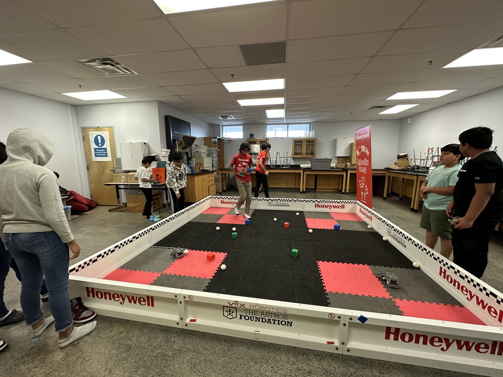 Southwest Public School is thrilled to present the ultimate robotics camp. This camp is designed for curious minds in grades 6-8 who want to explore the exciting possibilities of robotics. This amazing camp is made possible by the generous support of The Astros Foundation and Honeywell, who share our commitment to empowering young minds and nurturing the next generation of innovators. Together, we are building a brighter future! #SWPSProud @TheAstrosFoundation @Honeywell