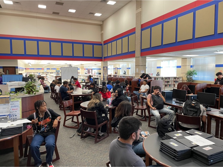 At Royal High School, we SOAR: Successfully giving students Opportunities to Achieve and to become Resilient. Welcome back, RHS Falcons!  #WeAreRoyal #InvestingInOurTomorrow #RoyalHighSchoolSOARs