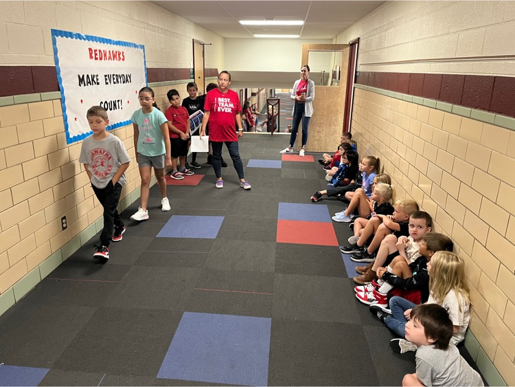 The fourth grade helped teach the younger grades how to be safe, respectful, and responsible in school!   🔴🔵  #HESRedHawks #USD415 #RedHawkReady #Hiawathaks #HiawathaKansas #VisitHiawatha 🔴🔵