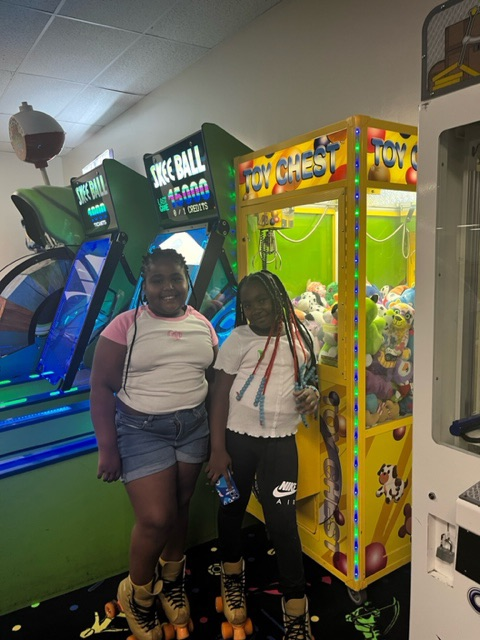Douglas students at Skate City 