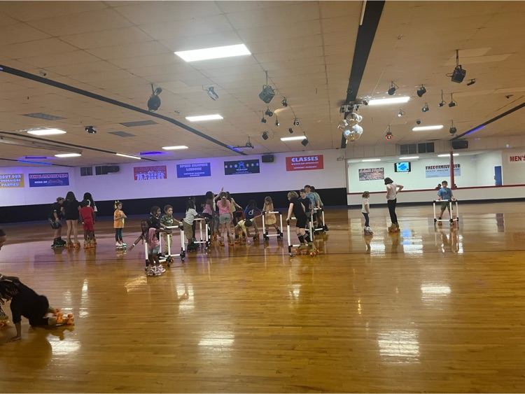 Douglas students at Skate City 