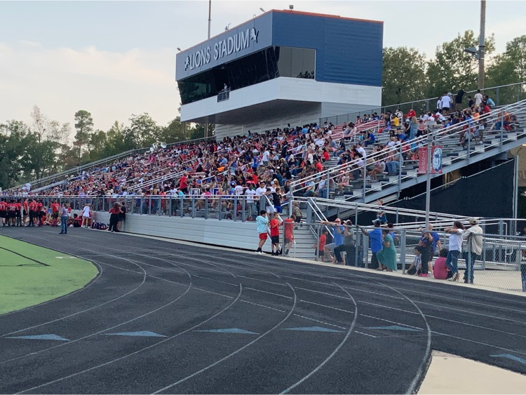 HHS community pep rally1