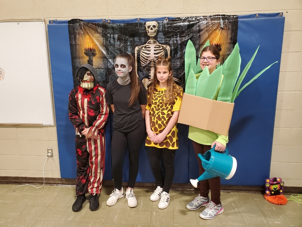 Costume Contest winners!