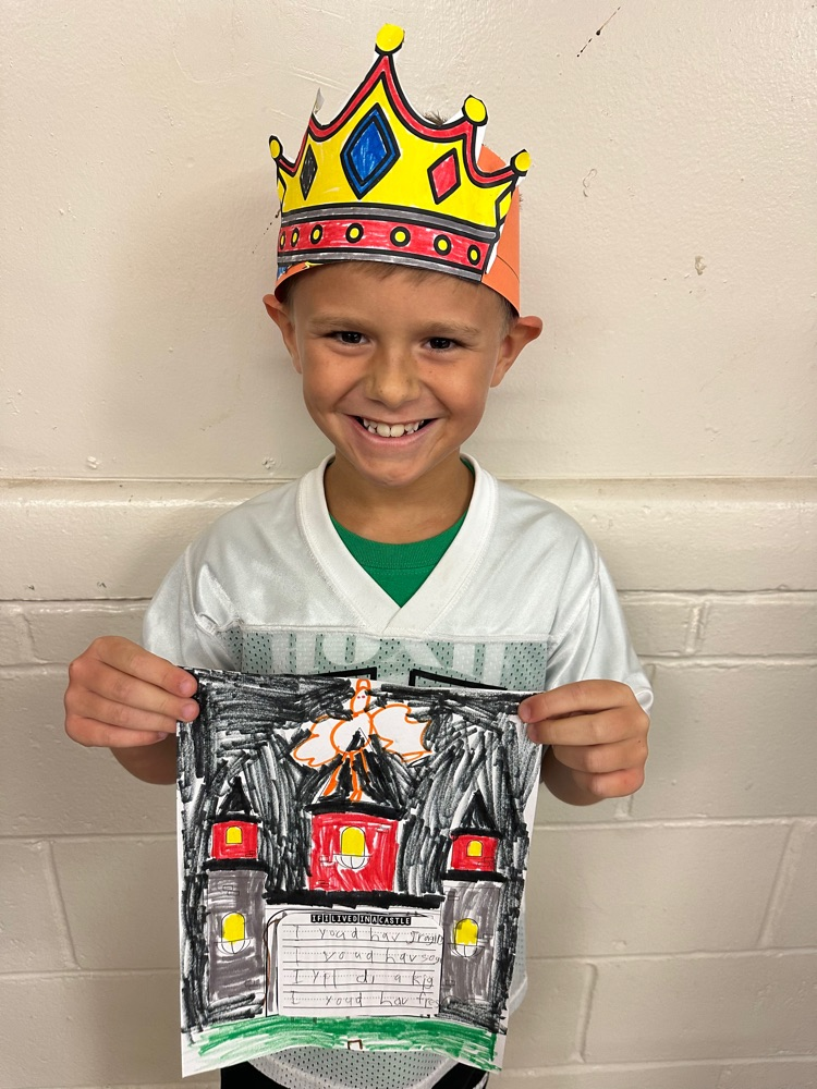 child wearing crown