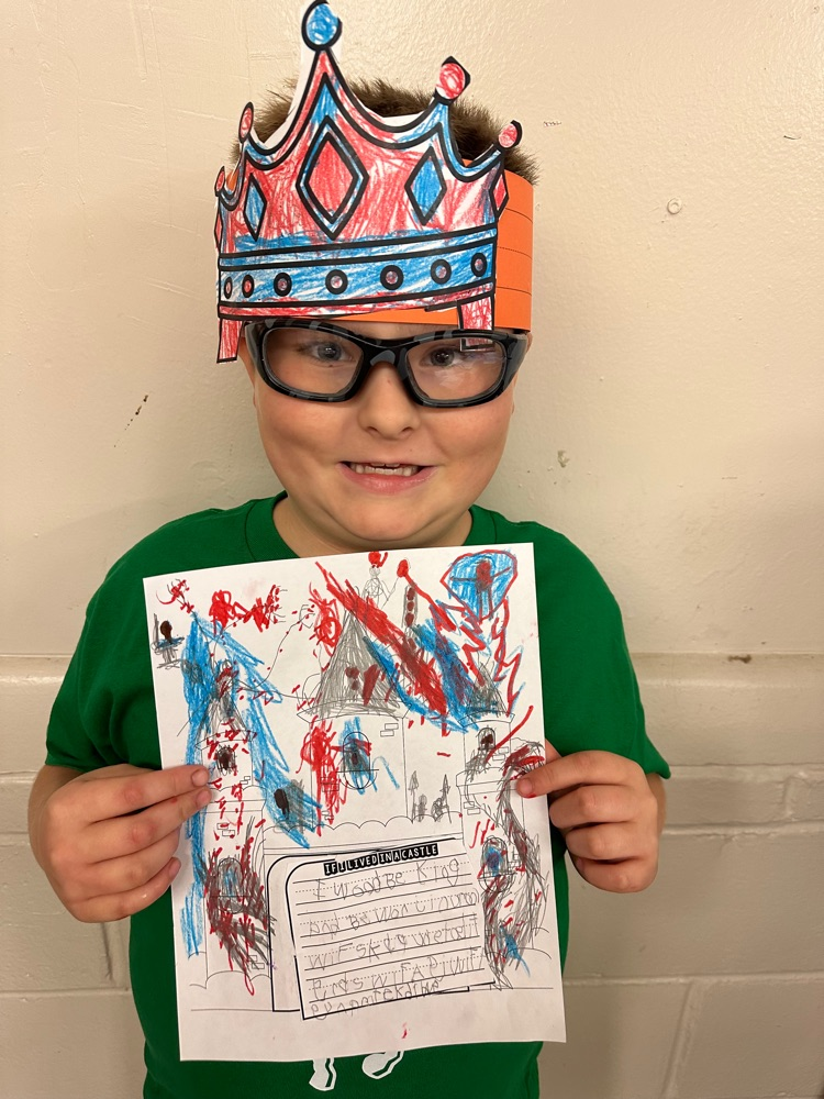 child wearing crown