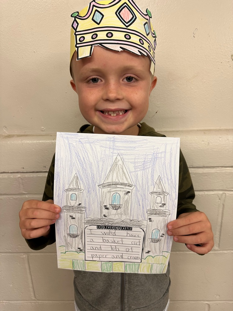 child wearing crown