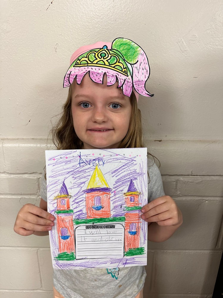 child wearing crown