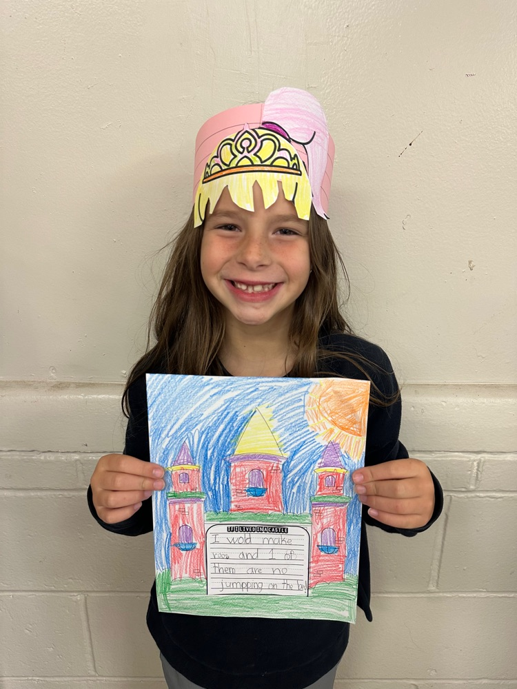 child wearing crown