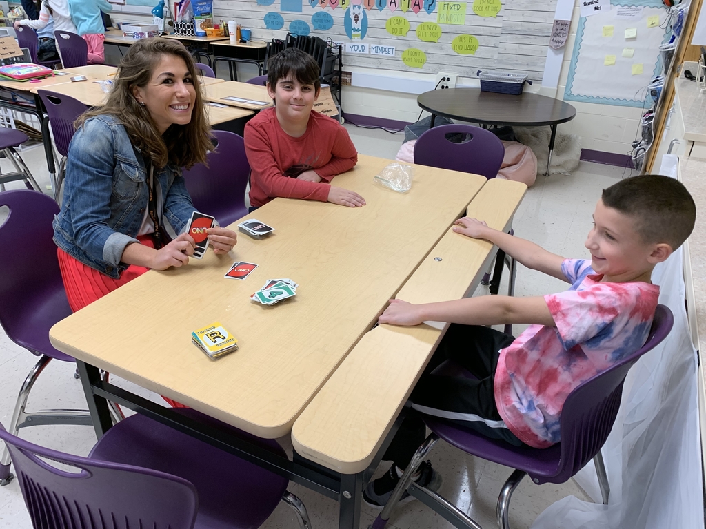 Playing uno