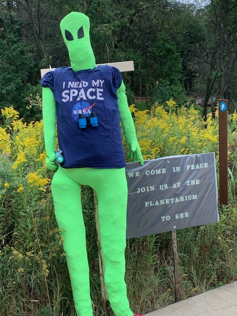 Alien scarecrow