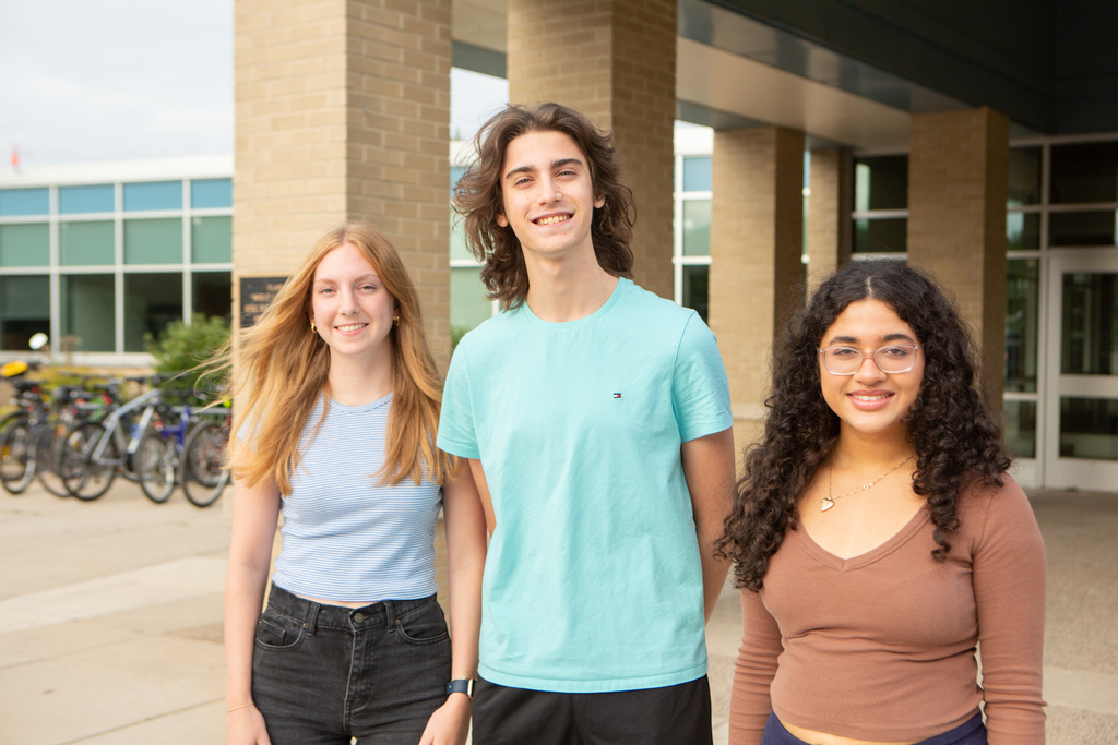 Nicolet Union High School is proud to announce our National Merit Semifinalists. These students are in the top third of the 50,000 high scorers on the PSAT/NMSQT and are eligible to advance to the finalist standing. Congratulations also goes out to Avielle Dickman, Iysa Iqbal and Nathan Lipkin for achieving commended status.