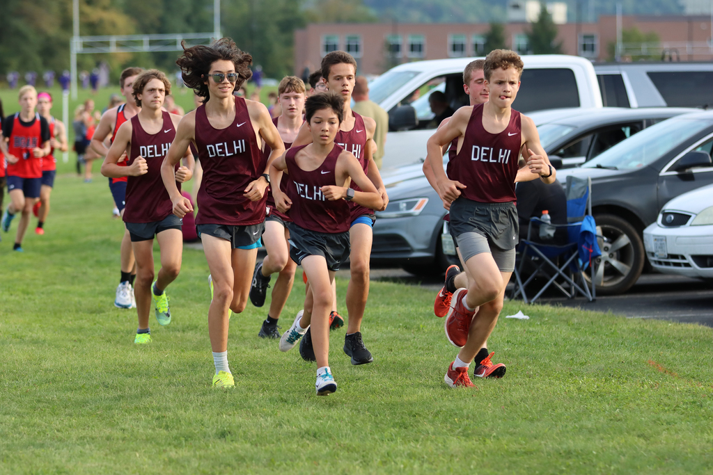 boys running cross country