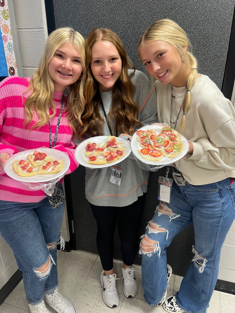 Culinary and Nutrition students have been working hard practicing new kitchen skills as well as cooperation, communication and time management in the culinary kitchen as we wrapped up our fruits unit! 