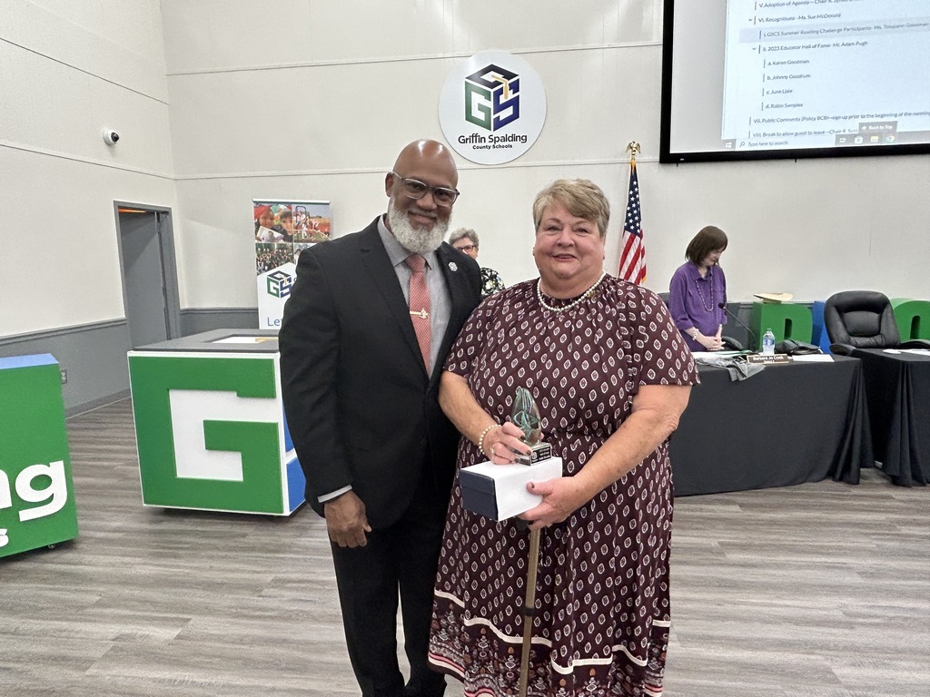 GSCS Superintendent Dr. Keith Simmons with 2023 Educator Hall of Fame Inductee Robin Samples