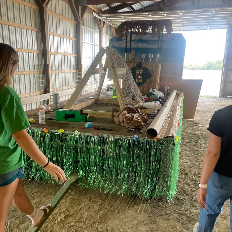 senior float