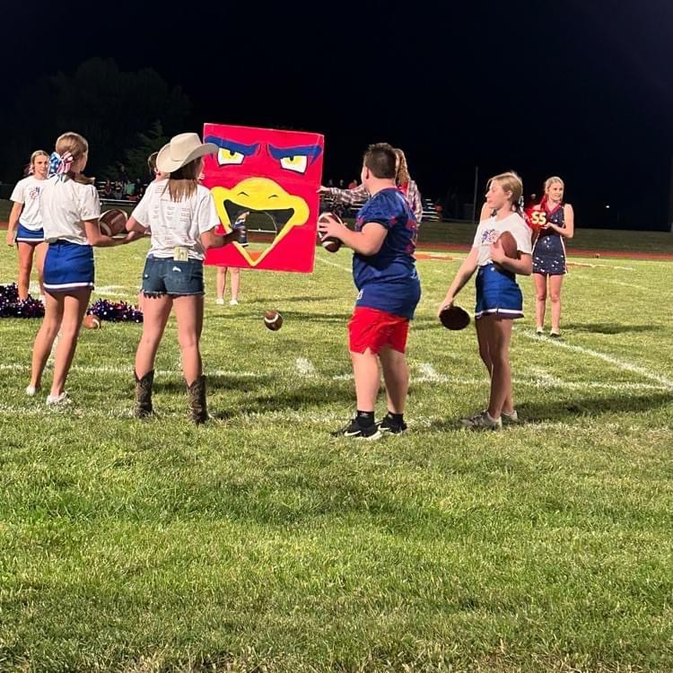FBLA Throw for the Dough at halftime of last night's football game.  🔴🔵  #HHSRedHawks #USD415 #RedHawkReady #Hiawathaks #HiawathaKansas #VisitHiawatha 🔴🔵 