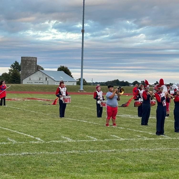 Band & dance from tonight's football game.  🔴🔵  #HHSRedHawks #USD415 #RedHawkReady #Hiawathaks #HiawathaKansas #VisitHiawatha 🔴🔵 
