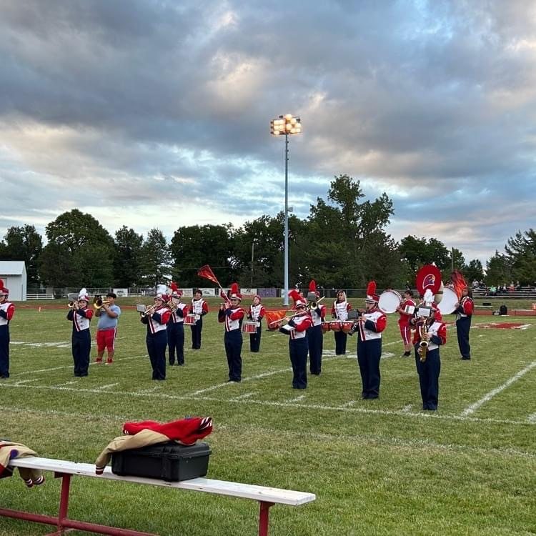 Band & dance from tonight's football game.  🔴🔵  #HHSRedHawks #USD415 #RedHawkReady #Hiawathaks #HiawathaKansas #VisitHiawatha 🔴🔵 