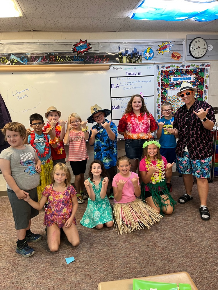 Day 4 of HES Spirit Week: Hawaiian Day!  More photos to be added as they come in!  🔴🔵 #HESRedHawks #USD415 #RedHawkReady #Hiawathaks #HiawathaKansas #VisitHiawatha 🔴🔵