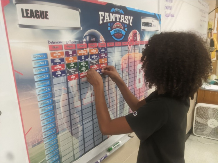The WFL (Wurtland Fantasy League) is up and running. Admittedly, our commissioner, Ms. Williams, has no idea what she's doing...but we are having fun! Amarie dominated weeks 1 & 2, but Kaiden and Damian charged after him to win week 3!