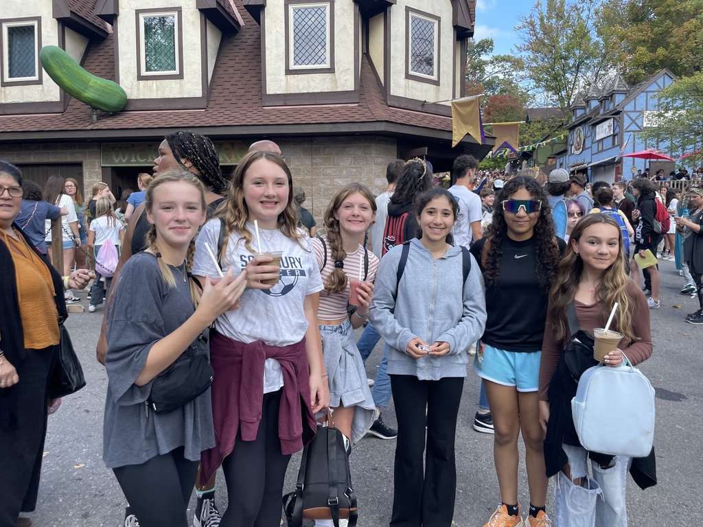 Seventh grade students enjoying the Renaissance Fair