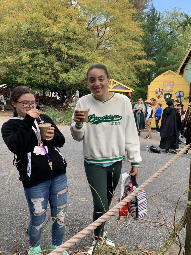Seventh grade students enjoying the Renaissance Fair