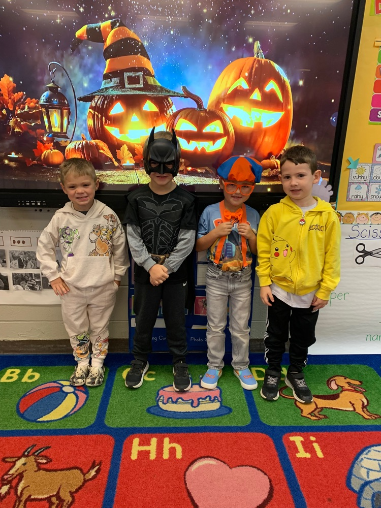kids dressed up