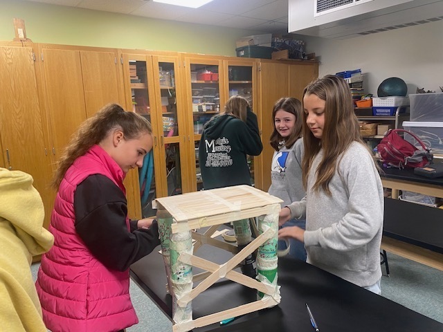 Bristol Science students engaged in structure.